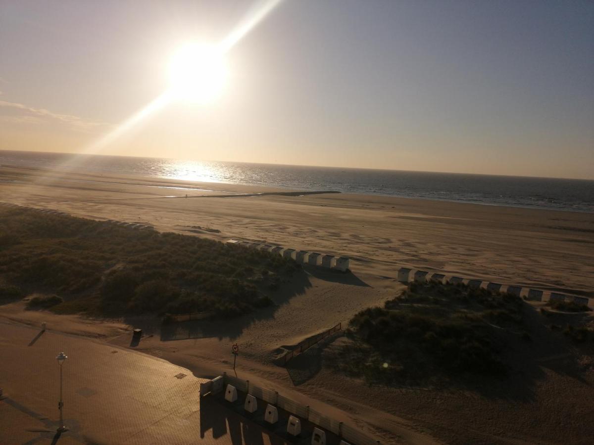 Marjolaine Zeezicht - Nieuwpoort-Bad Met Gratis Garagebox Apartment Екстериор снимка